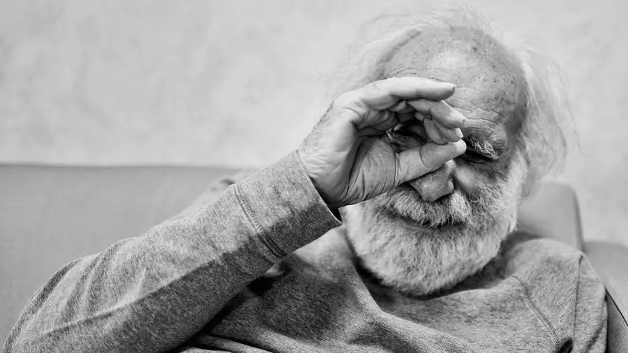 Alzheimer, la “felicità possibile”: «Non cercare chi era, ma accogliere chi è oggi»