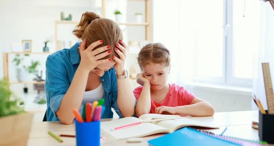 Una mamma scrive a Pellai: «I compiti delle vacanze sono troppi»