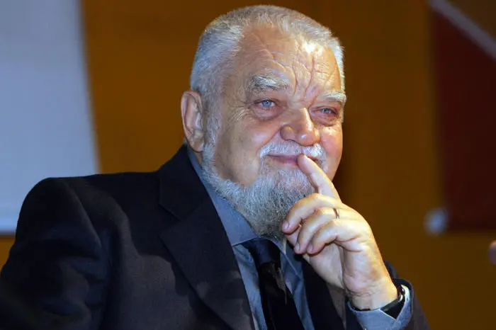 Enzo Bianchi, priore della comunita\\' monastica di Bose, in una foto d\\'archivio. ANSA/TONINO DI MARCO/DRN , ANSA