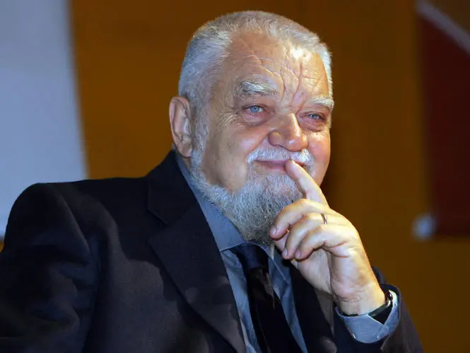 «Mi ami?»: l’ultimo viaggio di Enzo Bianchi