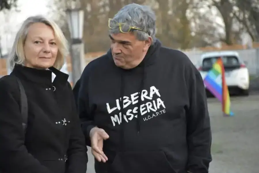 Don Mapelli, adestra, con Alessandra Dolci, per anni coordinatrice della Direzione Distrettuale Antimafia di Milano, oggi procuratrice antimafia del Veneto