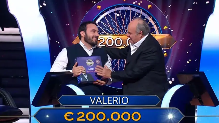 Chi è Valerio, il ragazzo di Taranto che ha vinto 200mila euro a “Chi vuol essere milionario?” e ha deciso di aiutare il reparto di oncologia pediatrica
