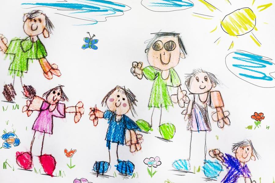 Evi Crotti: «Children speak with colors. Let’s learn to listen to them” Evi Crotti: «Children speak with colors. Let’s learn to listen to them”