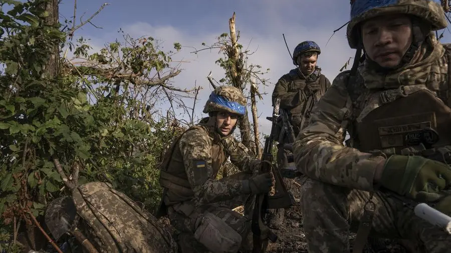 La vita (e la morte) dei soldati al fronte: con “2000 metri ad Andriivka” Cesvi riflette sulla guerra in Ucraina