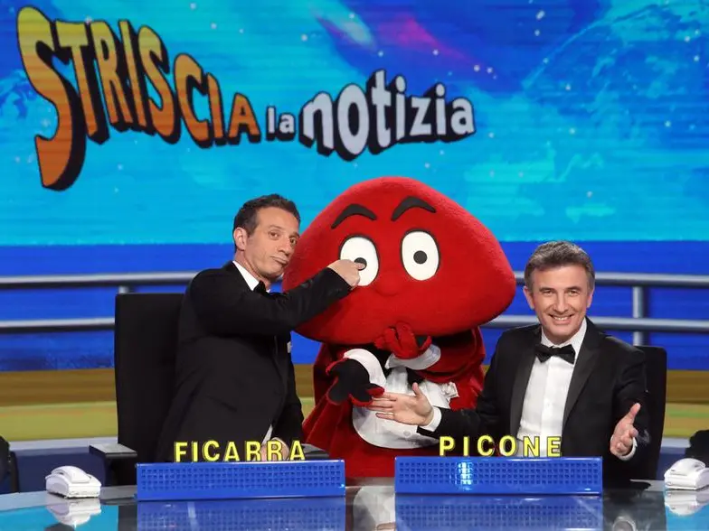 E alla fine è Mediaset a dare il tapiro a Striscia la notizia: chiude il Tg satirico di Antonio Ricci