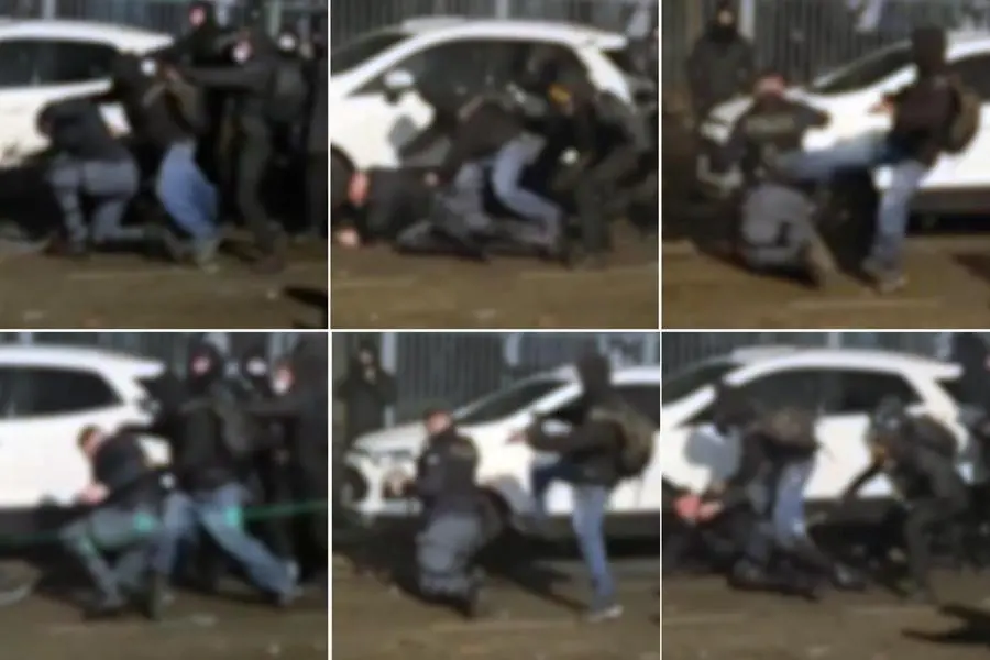 Alcuni frame del video in cui viene ripresa l\\'aggressione al poliziotto durante gli scontri dopo la manifestazione di ieri a Torino, 1 febbraio 2026. , ANSA
