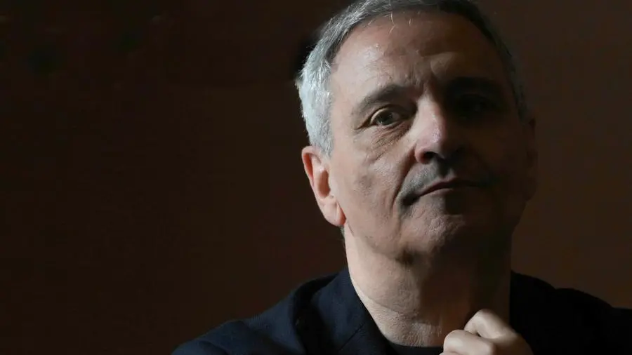 Maurizio de Giovanni: «Mi sono ispirato a mio padre per creare il commissario Ricciardi»