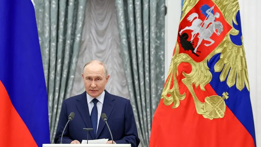 Elezioni in Russia: vince il partito di Putin, ma sul post-voto pesano la guerra e la crisi del carburante