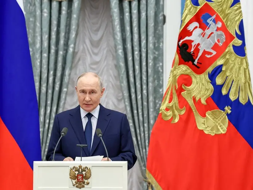 Elezioni in Russia: vince il partito di Putin, ma sul post-voto pesano la guerra e la crisi del carburante