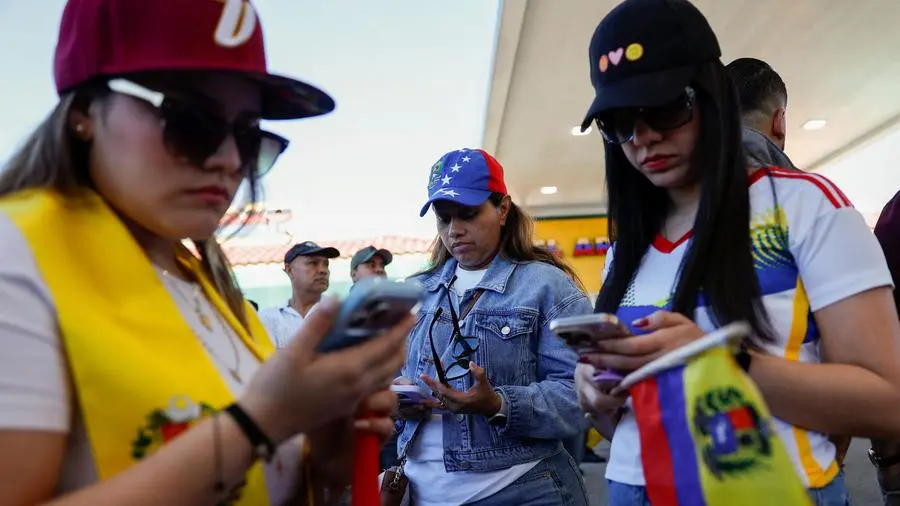 I venezuelani tra il sollievo per la fine di Maduro e la paura per le mosse di Trump: «Il presidente “tradito” dai suoi ha negoziato la cattura»