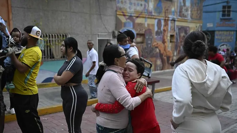 Il doppio terremoto che ha piegato il Venezuela: Caracas in ginocchio, la Chiesa mobilita la rete della solidarietà