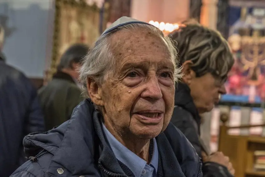 Gilberto Salmoni (1928-2026).