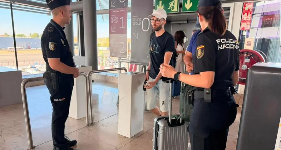 Primo giorno di controlli in Spagna sui passeggeri italiani: e l’Ue cerca di mediare