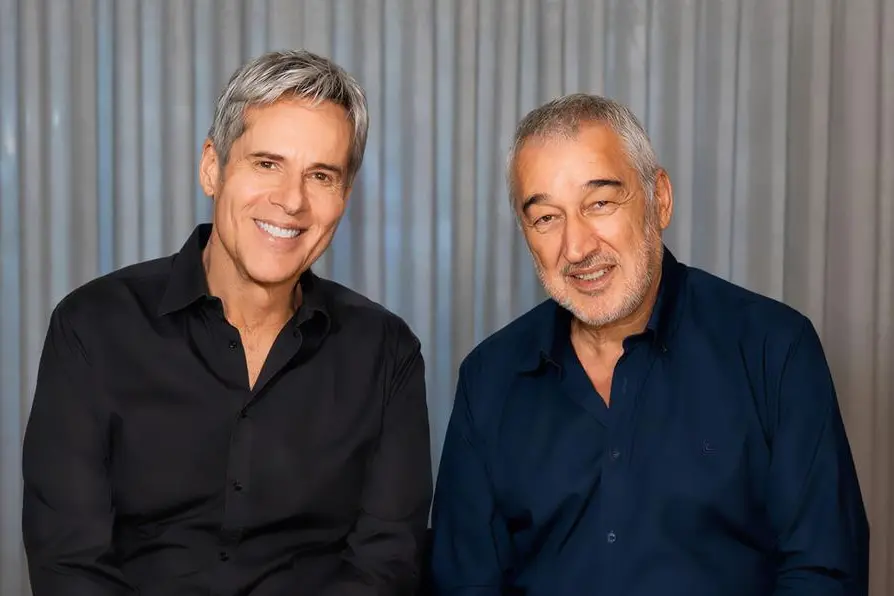 Claudio Baglioni con lo scrittore Michele Caccamo