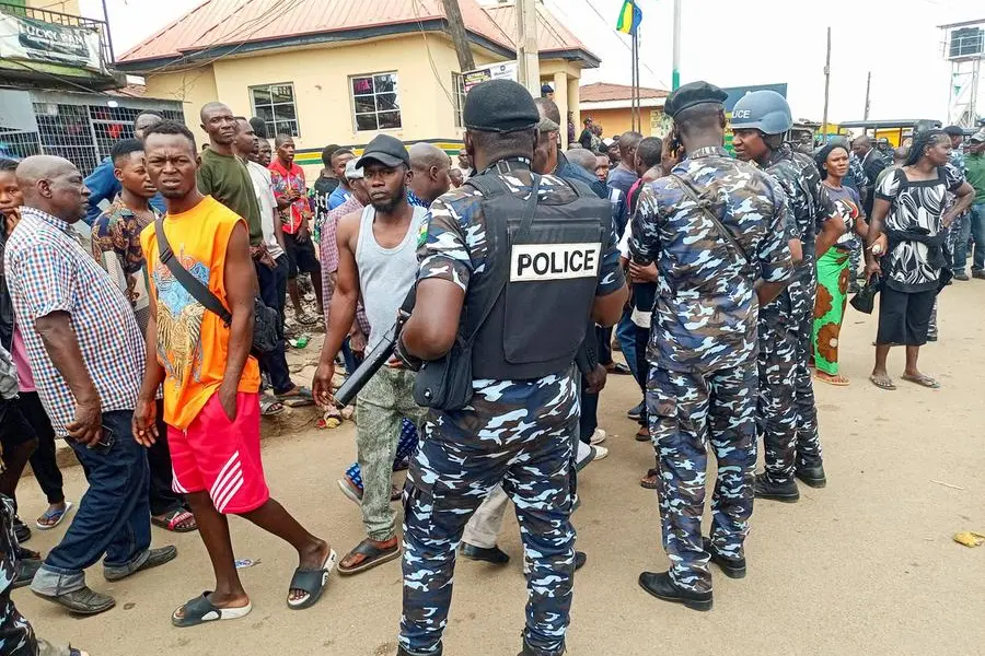 Forze di sicurezza arrivano sul luogo dell\\u2019attacco ad Angwan Rukuba, nello Stato di Plateau, all\\u2019indomani dell\\u2019irruzione di uomini armati che ha causato numerose vittime, in una nuova ondata di violenza che ha colpito le comunit\\u00E0 del nord della Nigeria durante il periodo pasquale , REUTERS