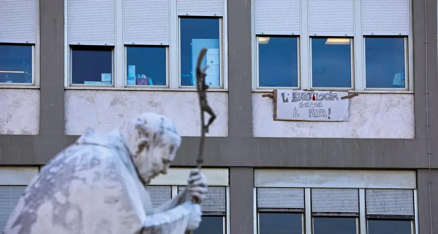 Prosegue bene il decorso post-operatorio del Papa