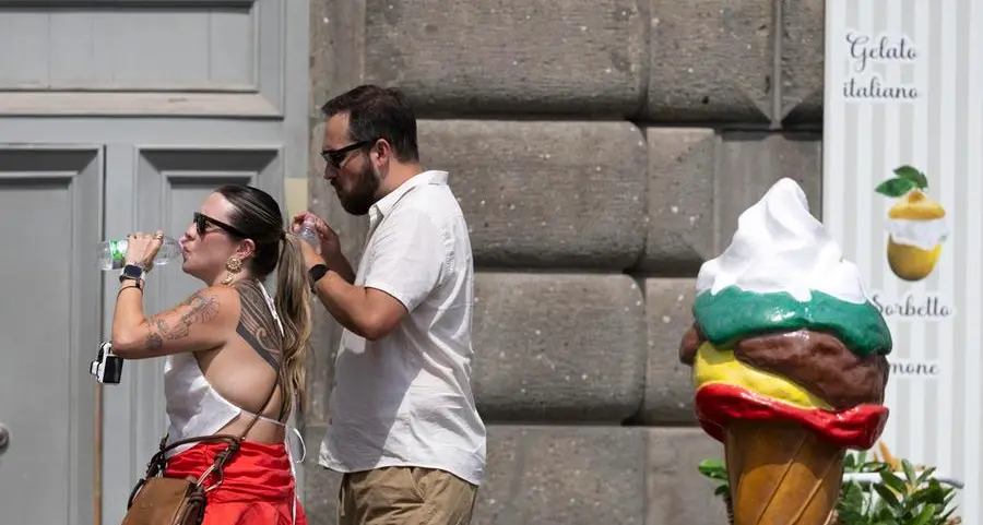 Caldo estremo, come idratarsi, come mangiare per non peggiorare la situazione