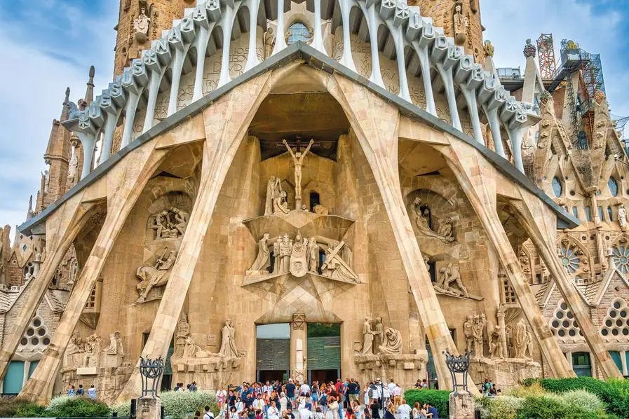 La Sagrada Familia, Barcelona, Spain , alamy/ipa