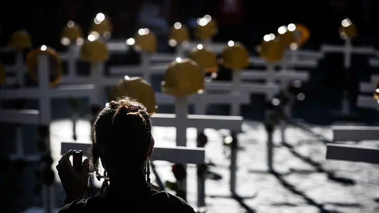 La carne e il profitto: la strage silenziosa degli oltre mille morti che non fa più rumore