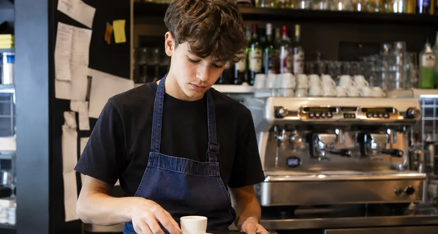 Giornata contro il lavoro minorile: in Italia quasi un minore su 15 lavora o ha lavorato