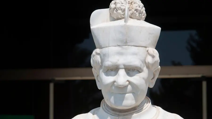 Che cosa direbbe san Giovanni Bosco dei metal detector nelle scuole?