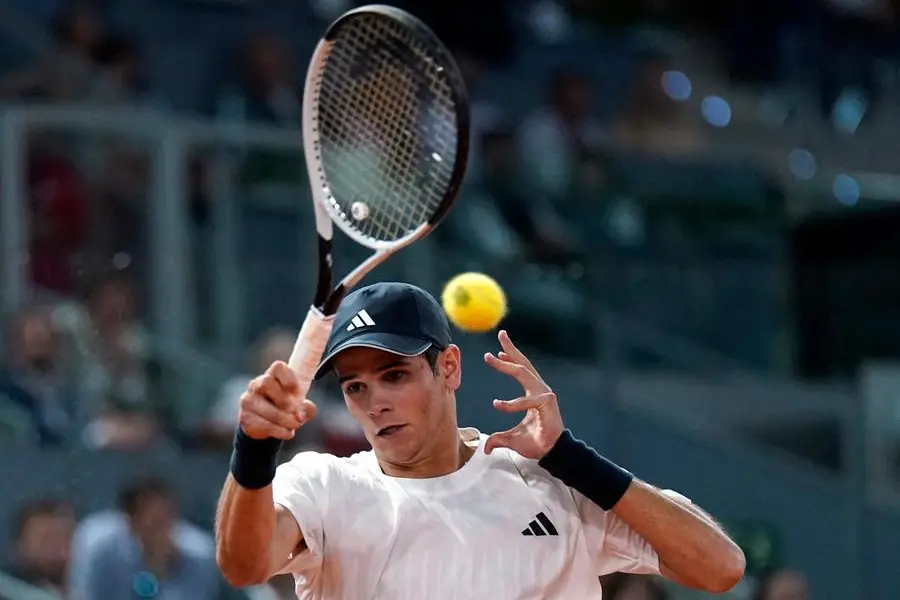 Tennis - Madrid Open - Park Manzanares, Madrid, Spain - April 29, 2026 Spain's Rafael Jodar in action during his quarter final match against Italy's Jannik Sinner REUTERS/Ana Beltran
