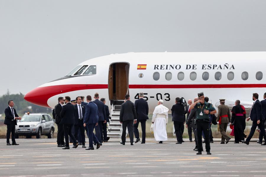 Breakdown on the papal flight. Leo returns to Rome on the plane lent by King Felipe Breakdown on the papal flight. Leo returns to Rome on the plane lent by King Felipe