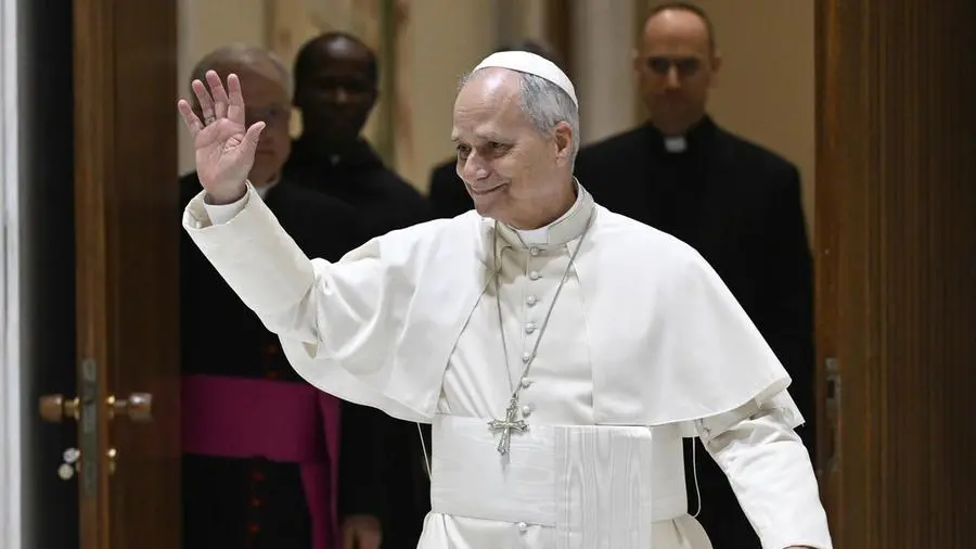 Il Papa: «Senza giornalismo sul campo il rischio è la disinformazione, meno clickbait e più qualità. No all’arte prodotta dall’IA»