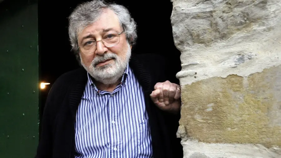 Guccini, l'ultimo viaggio del cantore che sfidava il conformismo
