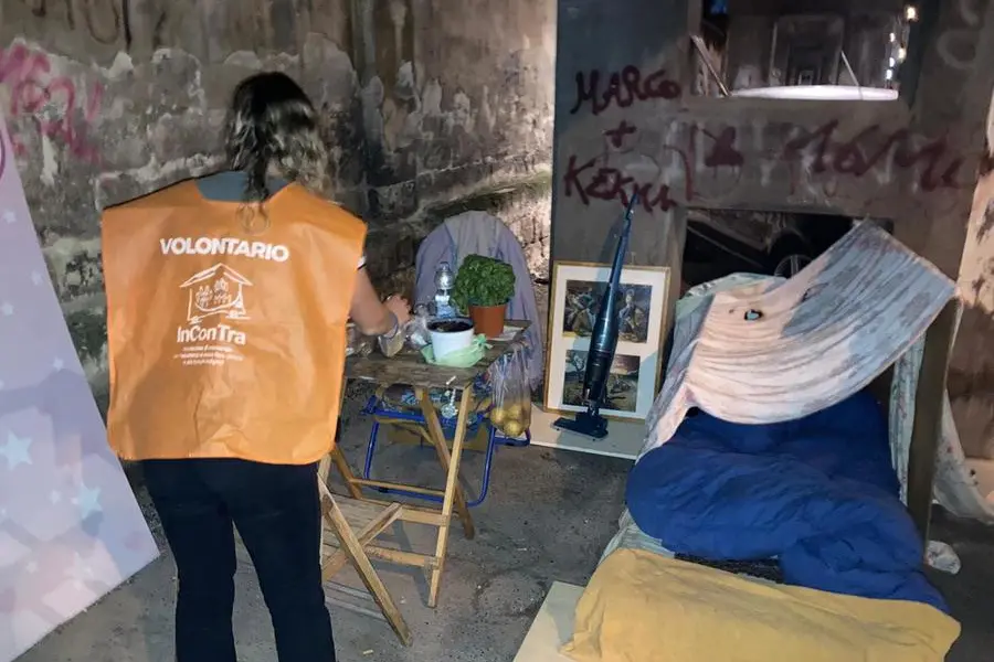 L\\'attivita\\' svolta dall\\'associazione di volontariato Incontra a Bari, 19 dicembre 2025. ANSA/Associazione Incontra di Bari +++FOTO DIFFUSA DALL\\'UFFICIO STAMPA - USARE SOLO PER ILLUSTRARE OGGI LA NOTIZIA INDICATA NEL TITOLO - NON ARCHIVIARE - NON VENDERE - NON USARE PER FINI NON GIORNALISTICI - NPK+++ , ANSA