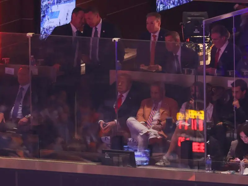 Donald Trump fischiato a New York: il video