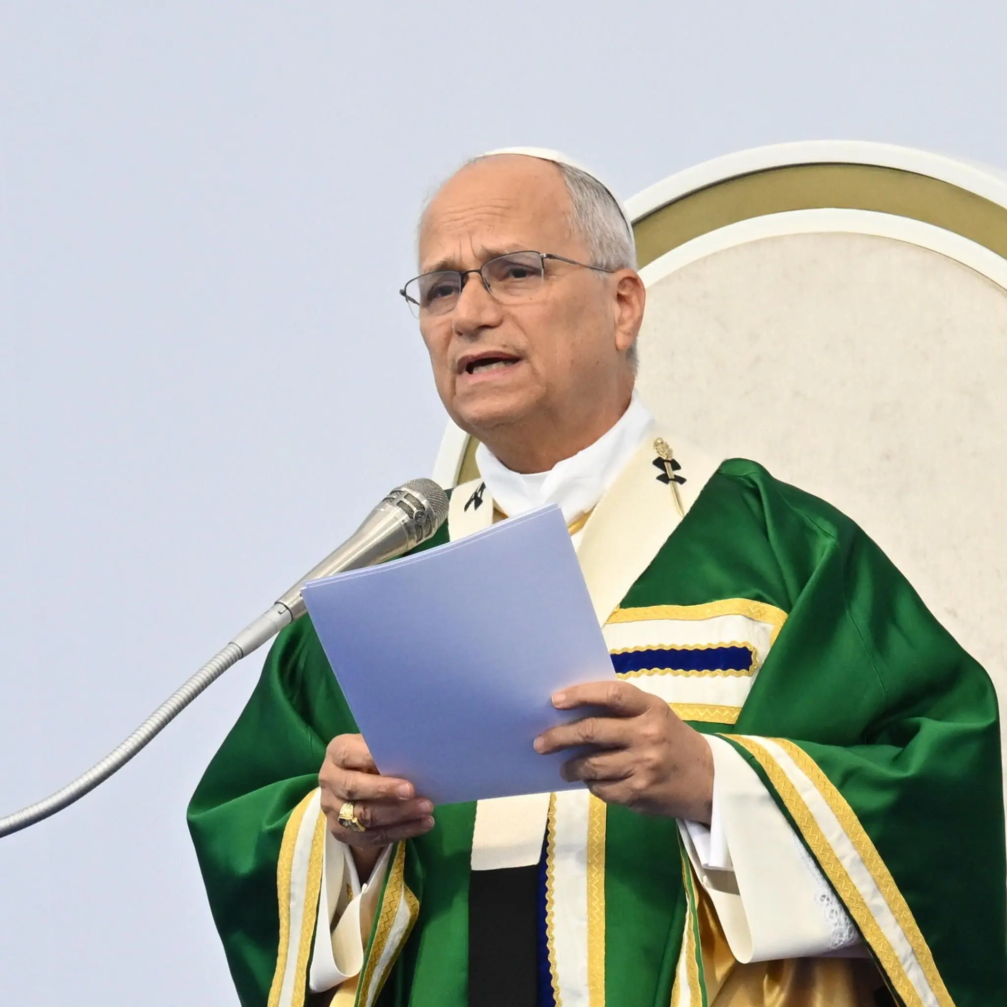 ore 16 - Diretta streaming, il Papa in Francia: la Messa nella Cattedrale di Santo Stefano a Metz