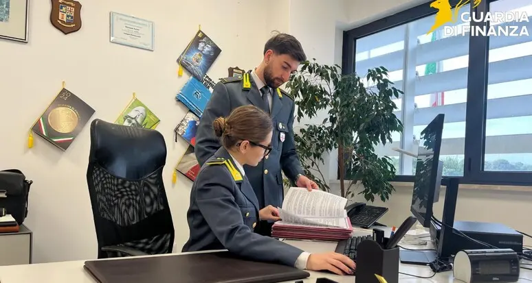 Pochi ricchi e molti “furbetti”