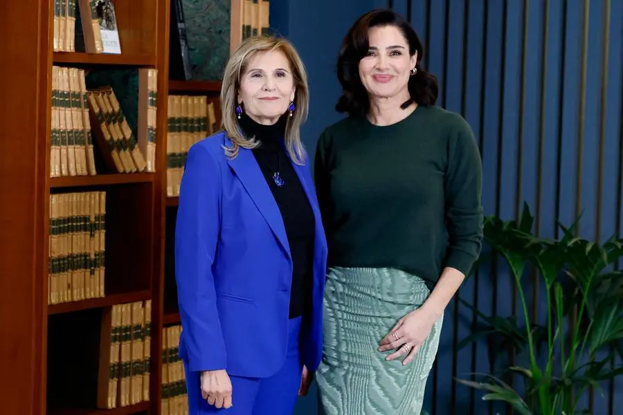 Luisa Ranieri con Eugenia Carfora durante il photocall per la presentazione della serie TV \\u2018\\u2019La preside\\u2019\\u2019 in onda su Rai Uno , ANSA