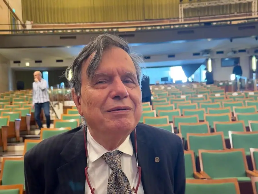 Parisi: «L’algoritmo non può decidere che chi cammina per strada è un terrorista che può essere ucciso. Giusto che la Chiesa prenda posizione»