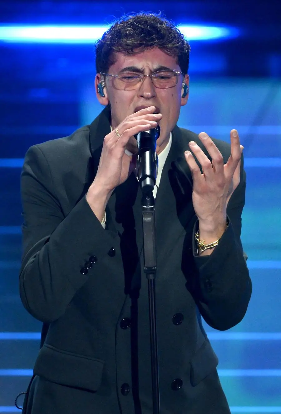 Italian singer Tredici Pietro performs on stage at the Ariston theatre during the 76th Sanremo Italian Song Festival, Sanremo, Italy, 24 February 2026. The Music Festival runs from 24 to 28 February 2026. ANSA/ETTORE FERRARI