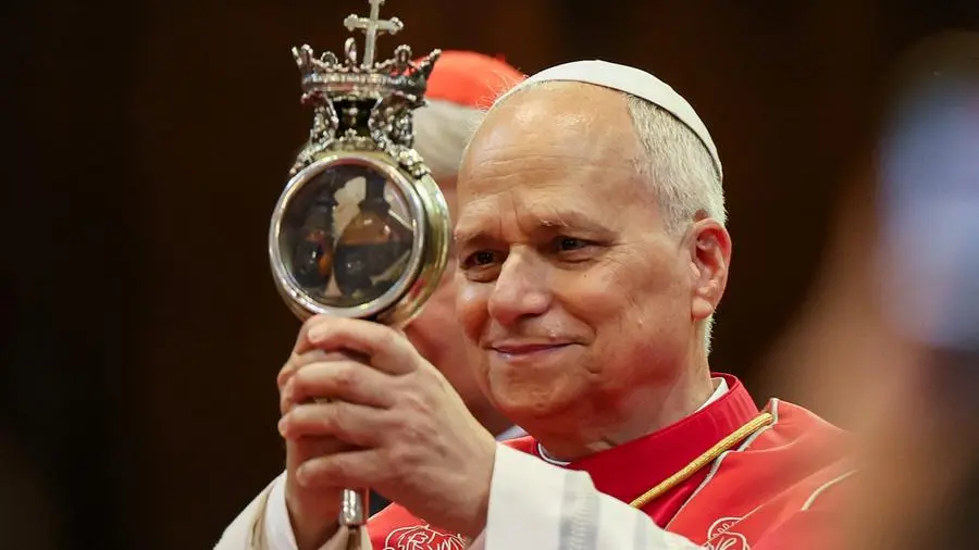 Il Papa a Napoli: «Non abbiate paura, nonostante le fatiche»