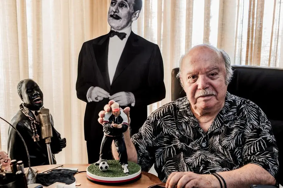 Lino Banfi, nome d\\'arte di Pasquale Zagaria, nello studio della sua casa di Roma. Il celebre e popolare attore l\\'11 luglio festeggia 90 anni di cui 70 di carriera. Ha lavorato in oltre cento film, 28 sceneggiati e 26 variet\\u00E0 , Luigi Narici/AGF