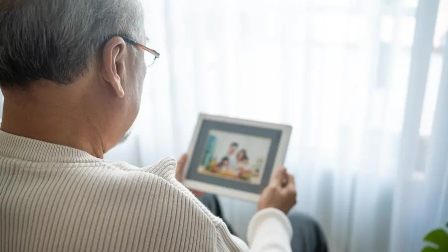 “Nonno Angelo”, la lettera in musica Pamela D’Amico scelta dalle radio per ricordare le vittime del Covid