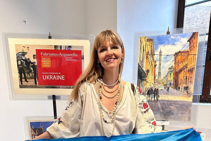 Four years of war in Ukraine, the artist Victoria Grigorieva: «I paint the darkness that gives way to light» Four years of war in Ukraine, the artist Victoria Grigorieva: «I paint the darkness that gives way to light»