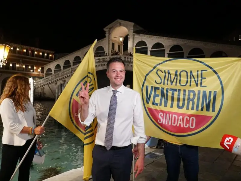 Comunali 2026, il referendum non sposta il voto: il Centrodestra regge da Venezia a Reggio Calabria