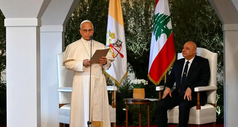 Il Papa: «La lotta armata non porta beneficio»