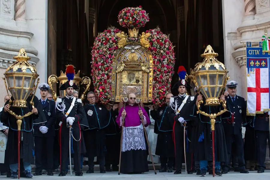 L'Icona della Madonna di San Luca sul sagrato della Cattedrale di San Petronio a Bologna l'8 maggio 2024
