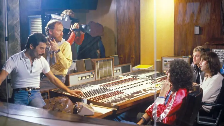 Freddie Mercury credeva in Dio? La spiritualità nelle canzoni dei Queen