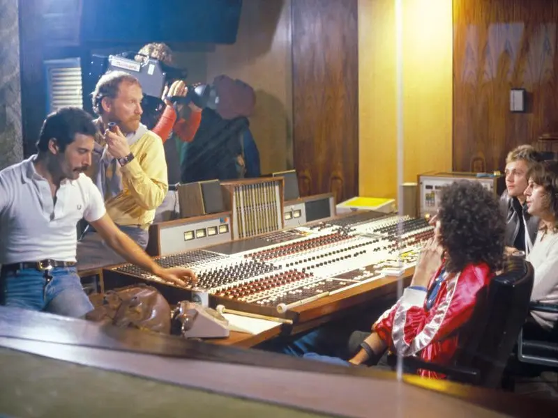 Freddie Mercury credeva in Dio? La spiritualità nelle canzoni dei Queen
