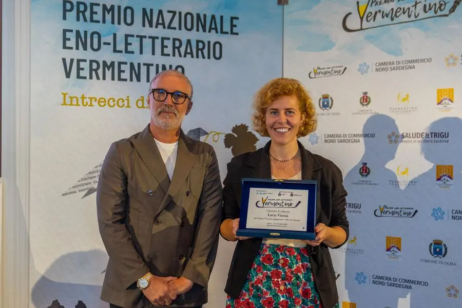 La vincitrice Lucia Vison\\u00E0 durante la premiazione