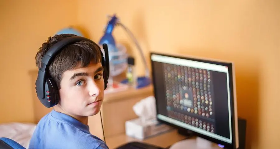 Minorenni e gioco d’azzardo: come riconoscere la dipendenza e dove chiedere aiuto
