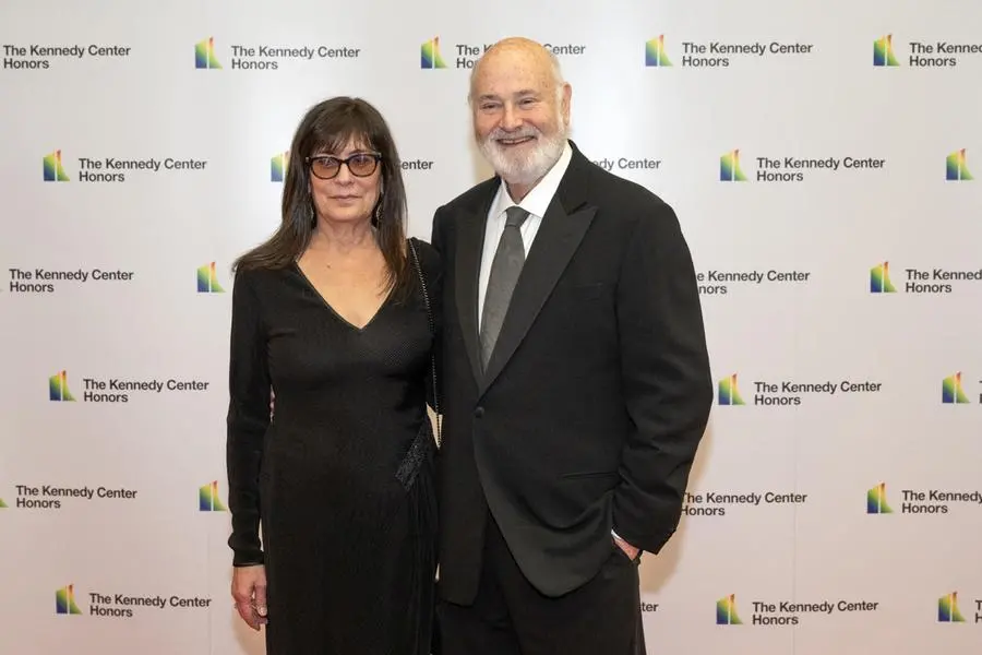 Il regista Rob Reiner e la moglie Michelle Reiner trovati morti nella loro villa di Los Angeles. Dell'omicidio è indagato il figlio della coppia Nick Reiner