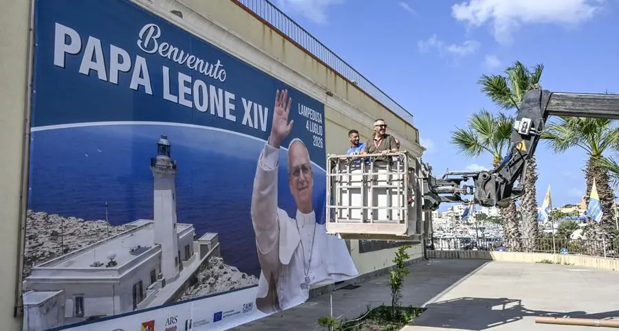 Il vescovo di Lampedusa: «Leggi sempre più ostili ai migranti, ma dobbiamo salvare la loro e la nostra umanità»