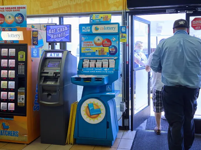 Rubava al nonno per “nutrire” la slot. «Mi ha salvato una mano tesa»